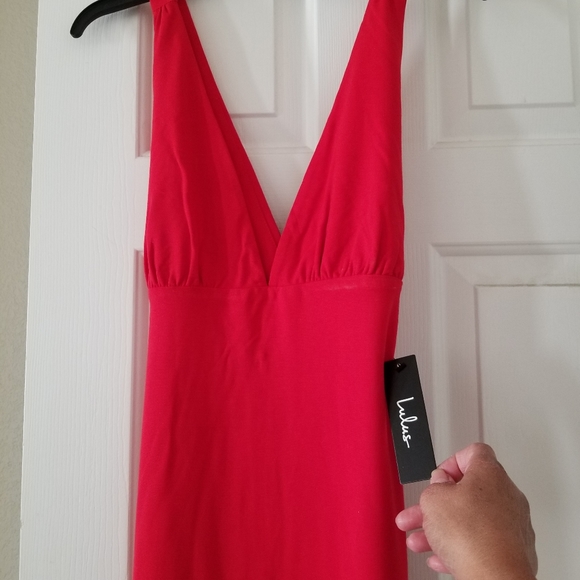 Red Dress - Picture 2 of 4